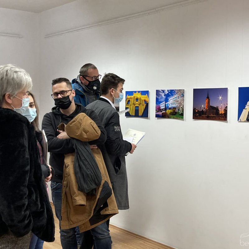 Naptárfotó pályázat - eredményhirdetés és kiállítás 31